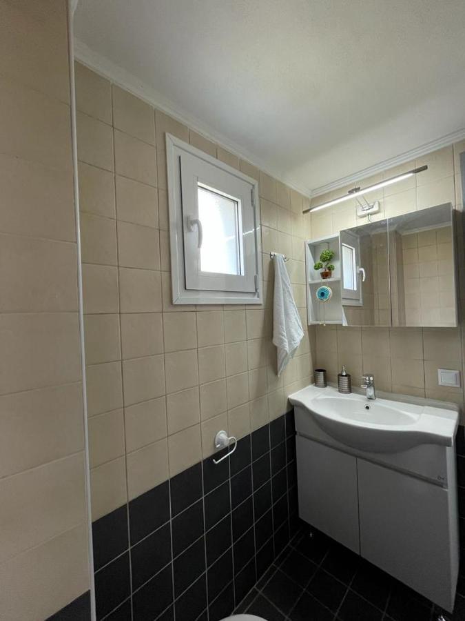 The Breeze & Sunlight Apartment วราสนา ภายนอก รูปภาพ